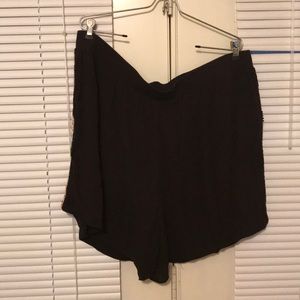 Cato Black Linen Shorts